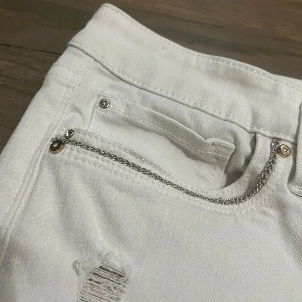 WHBM White Girlfriend Distressed Jean. Size 4.